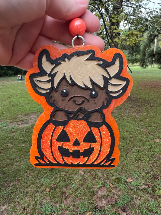 Highland Cow in Pumpkin Freshie